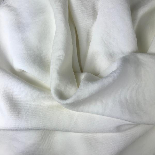 Off-white polyester heavy crepe fabric coupon1,50m or 3m x 1,40m