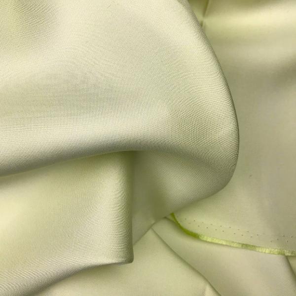 Coupon of soft green silk twill fabric 2m or 4m x 0,90m
