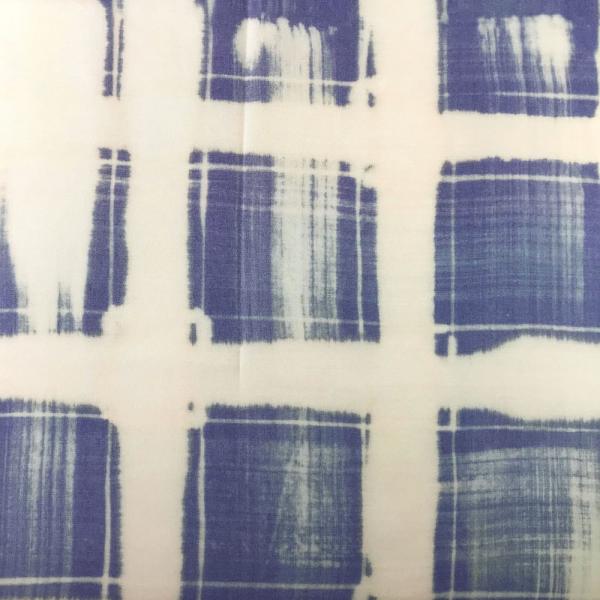 Coupon of satin cotton voile fabric with abstract print in blue/off-white 1,50m or 3m x 1,50m
