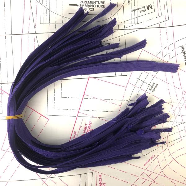 Invisible purple zip 45cm x 2cm