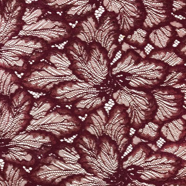 Coupon polyester burgundy lace 1m x 1.60m