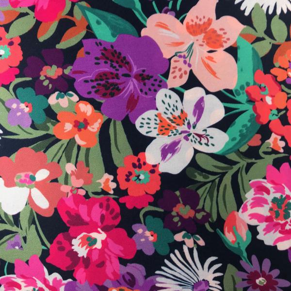 Flowered polyester twill fabric coupon 1,50m or 3m x 1,40m