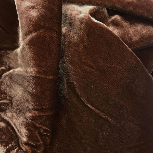 Viscose and silk velvet fabric in mahogany colour 3 x 1,40m