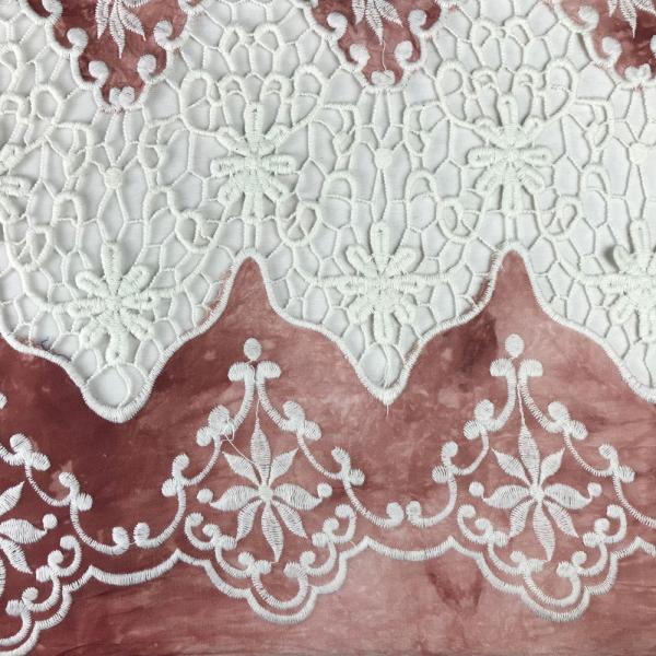 Tie and dye cotton voile fabric in old pink color with white lace details 1,50m or 3m x 1,50m
