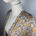 Coupon de tissu en popeline de coton imprimée avec motif de fleurs et de feuillages bleus, oranges et roses 1m50 ou 3m x 1m40