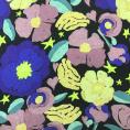 Coupon de tissu en toile de viscose à imprimé floral et étoiles sur fond noir 1,50m ou 3m