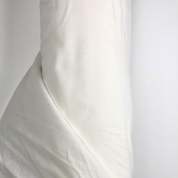 Coupon de tissu en voile de coton blanc 1m x 1,40m
