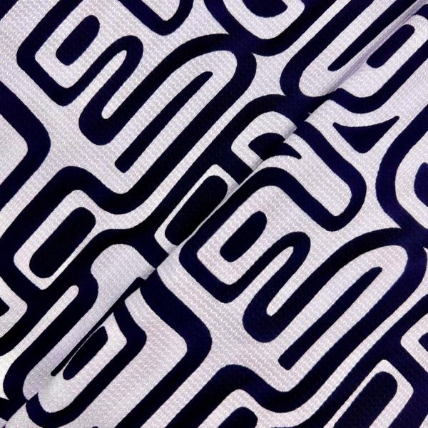 Coupon de tissu de viscose texturé à motifs noir sur fond violet parme 1,50m ou 3m x 1,40m