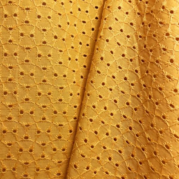 Coupon de tissu en broderie anglaise orange 1m50 ou 3m x 1,40 m