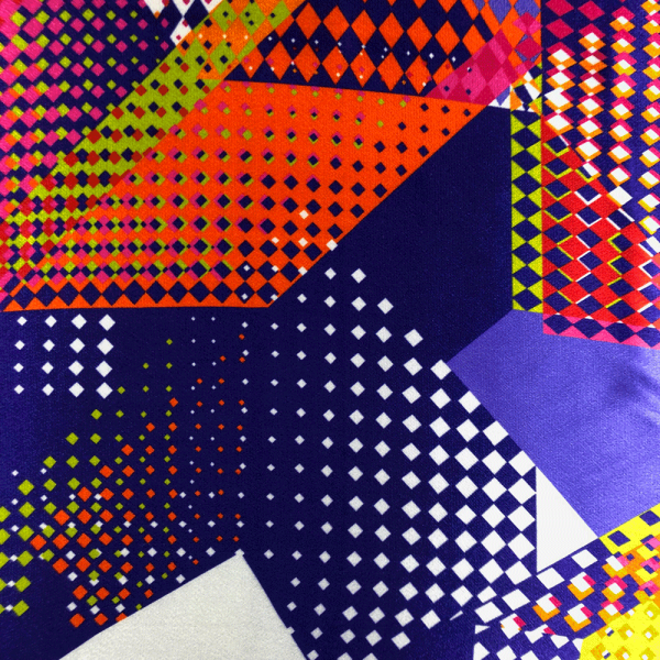 Coupon de tissu satiné en viscose style arlequin multicolors 1,50m ou 3m x 1,40m