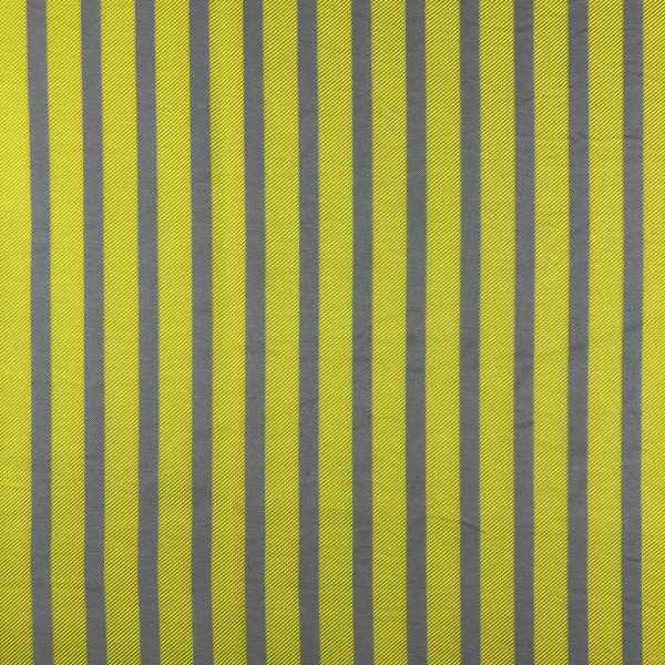Coupon de tissu en viscose et acétate rayé sergé jaune fluo et gris satiné 1,50m ou 3m x 1,40m